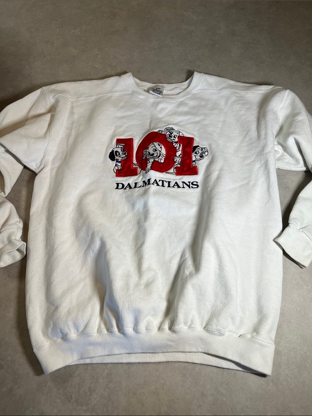 Disney Store White Crewneck Sweatshirt with 101 Dalmatian Graphic
XL - Picture 7 of 7